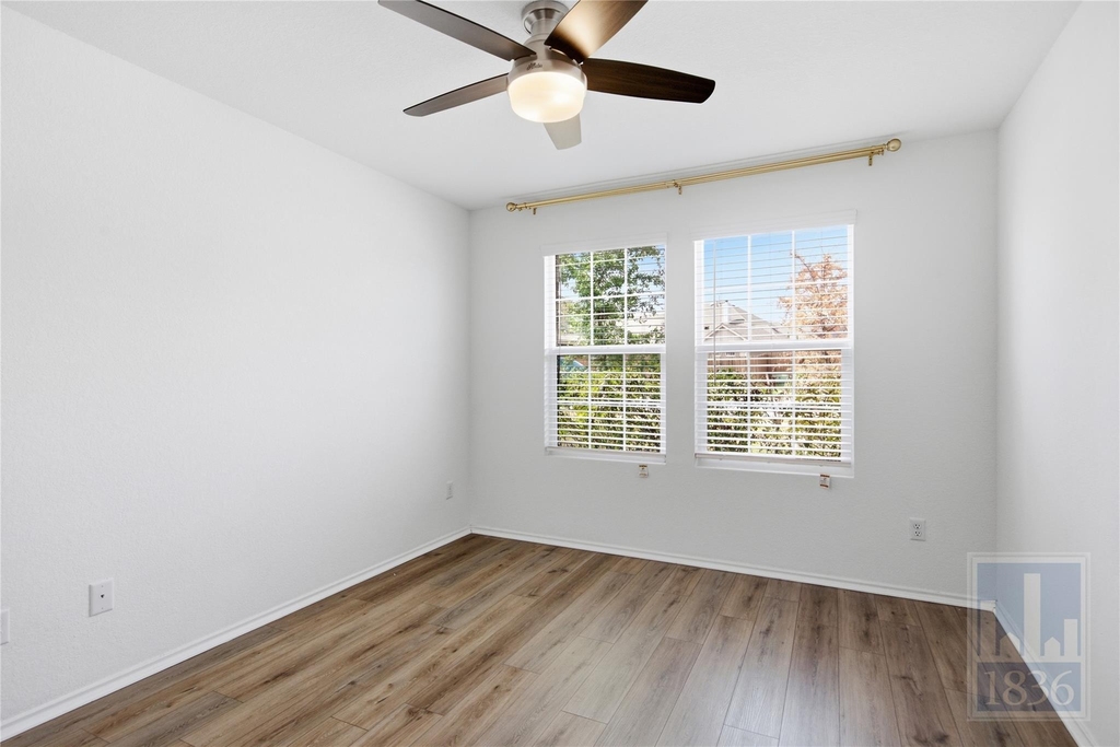 5913 Toscana Trce - Photo 16