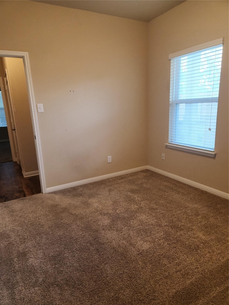 2023 Birkby Ct - Photo 7