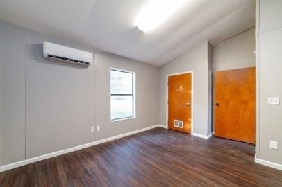 1710 County Road 4330 - Photo 3
