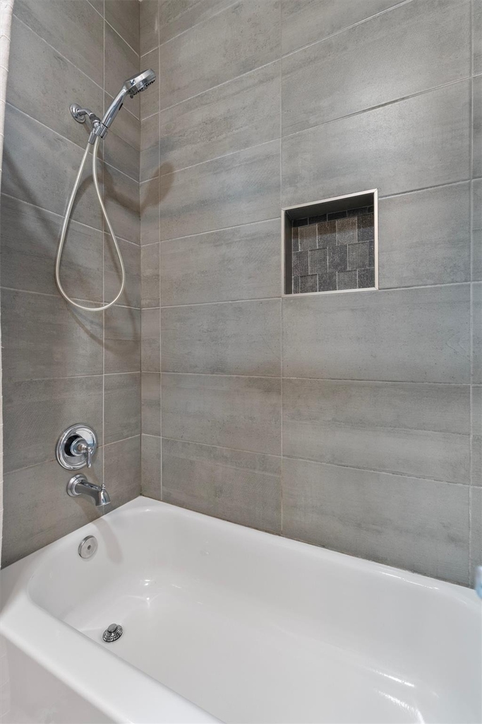 7610 Bethune Ave - Photo 18