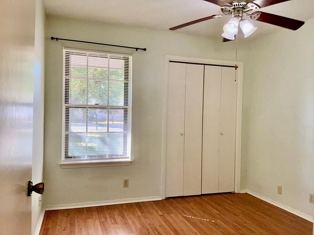 408 E Central Dr - Photo 14