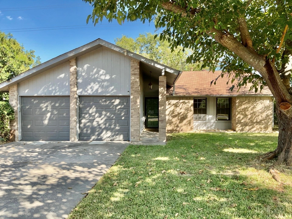 408 E Central Dr - Photo 0