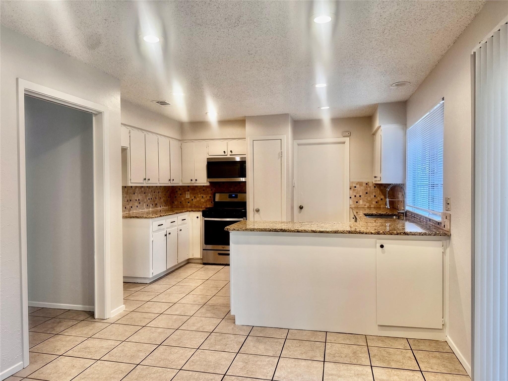 12001 Ladrido Ln - Photo 4