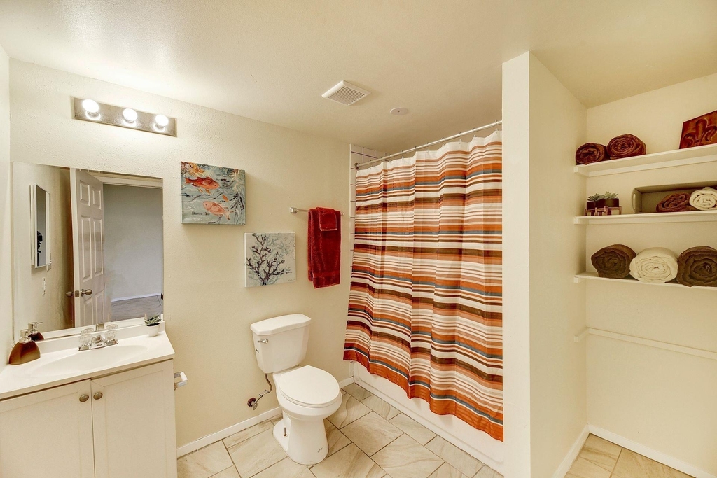420 N Pleasant Valley Rd - Photo 12