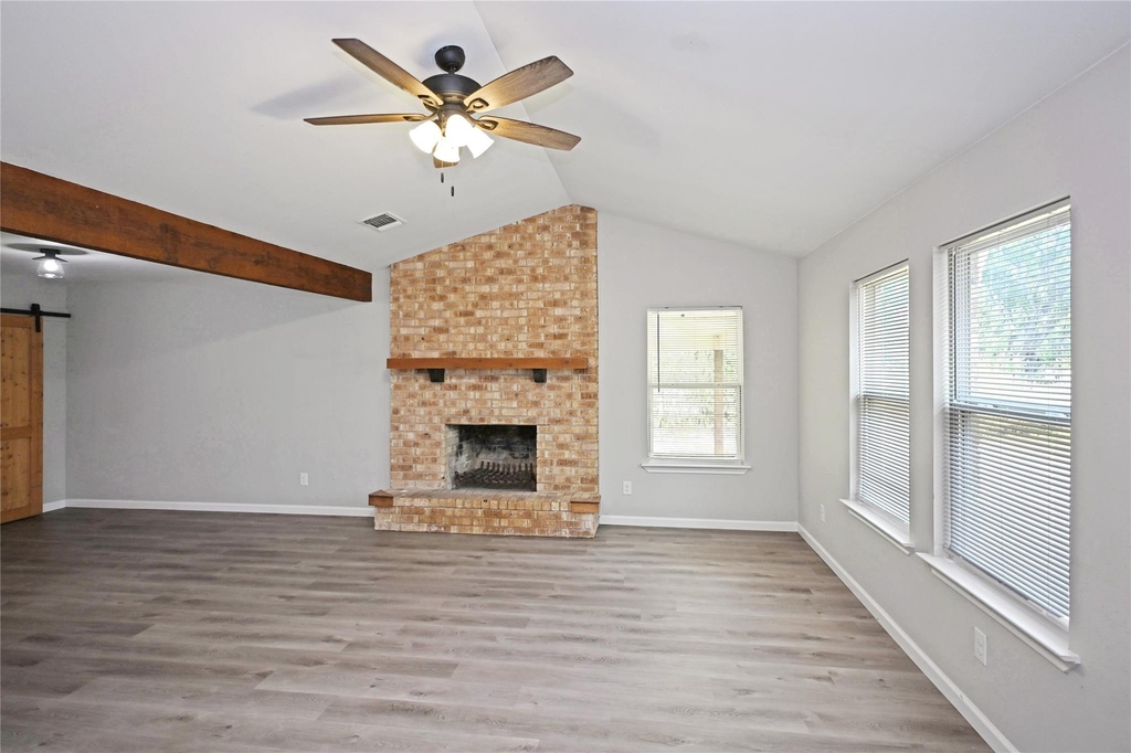 438 Forshage Blvd Blvd - Photo 4