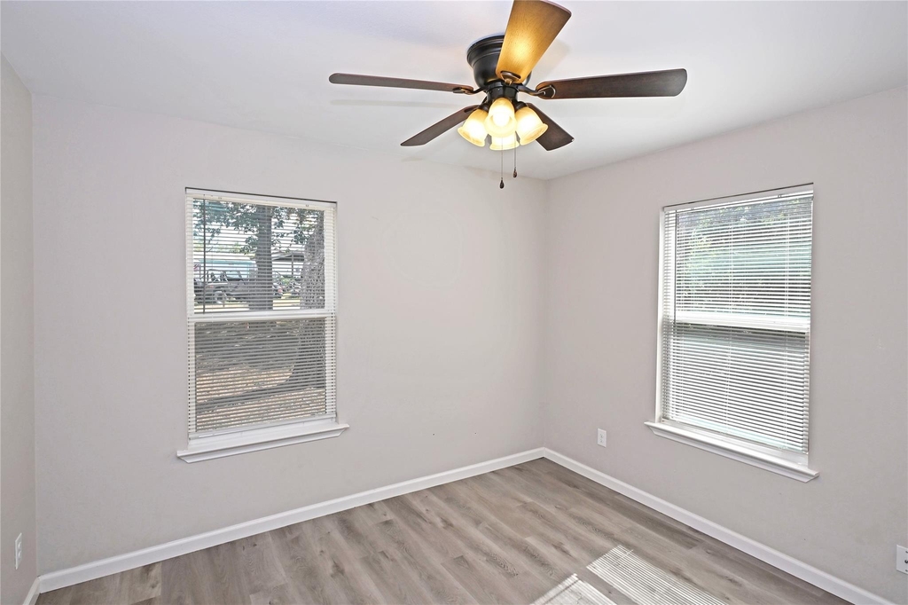 438 Forshage Blvd Blvd - Photo 19