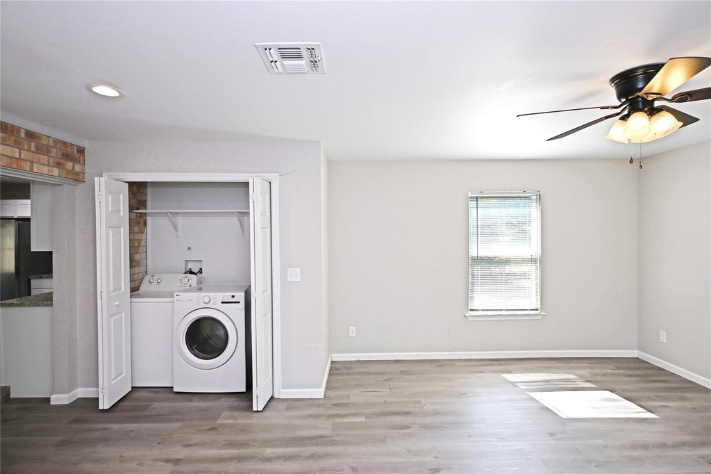 438 Forshage Blvd Blvd - Photo 20