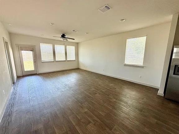 400 Barton Creek Ln - Photo 1