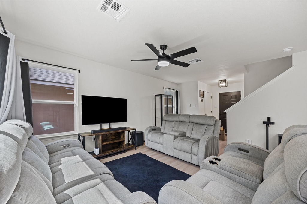 7115 Thannas Way - Photo 7