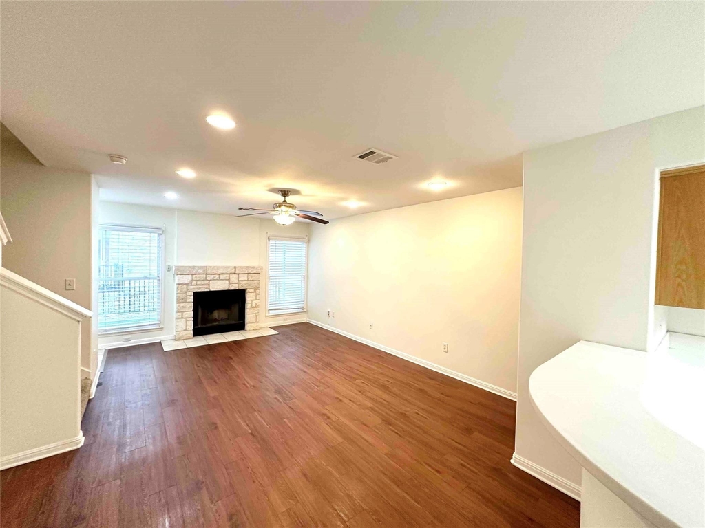 6900 E Riverside Dr - Photo 2