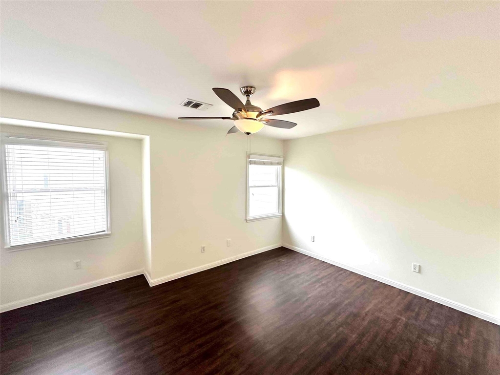6900 E Riverside Dr - Photo 10
