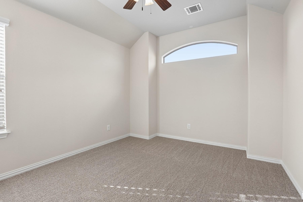 2454 Santa Barbara Loop - Photo 10