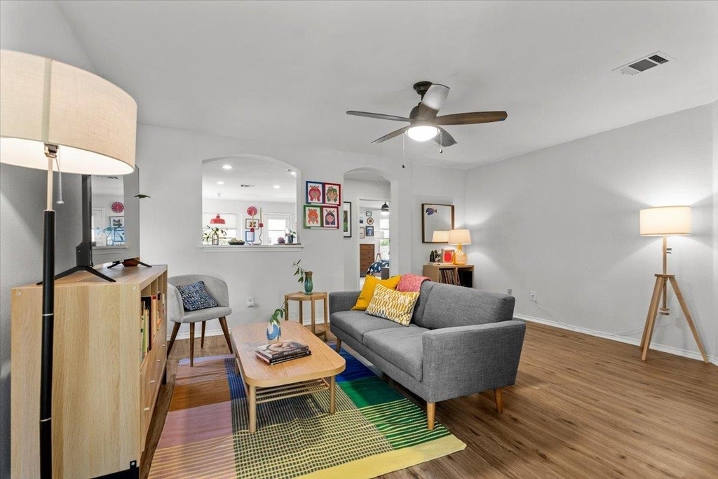1125 Vincent Pl - Photo 21