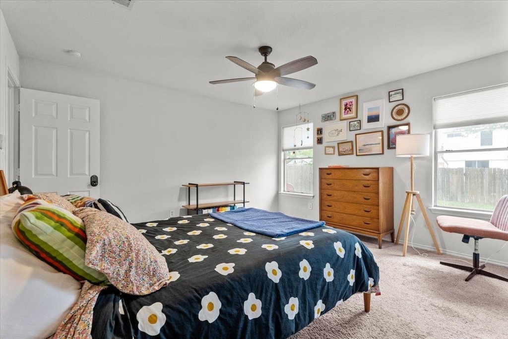 1125 Vincent Pl - Photo 32