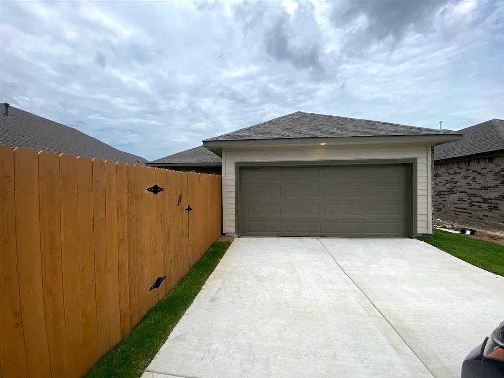 111 Dedina Dr - Photo 21