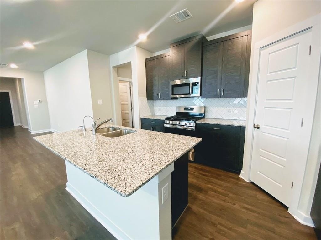 111 Dedina Dr - Photo 6