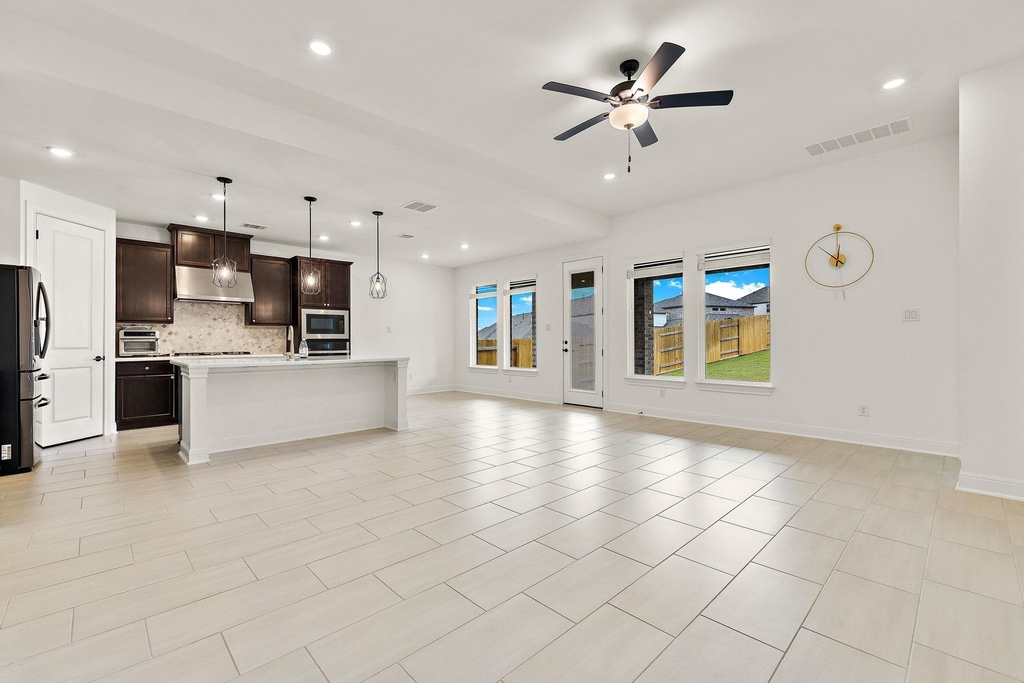 328 Terrene Trl - Photo 4