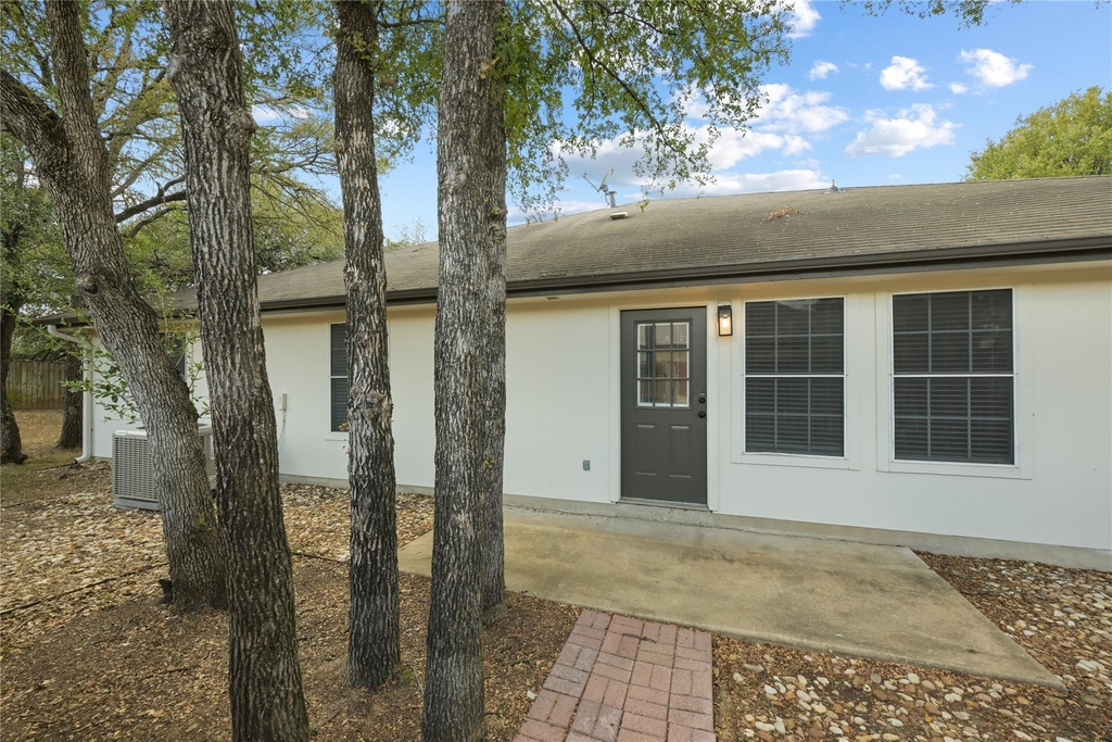 3407 Blumie St - Photo 16