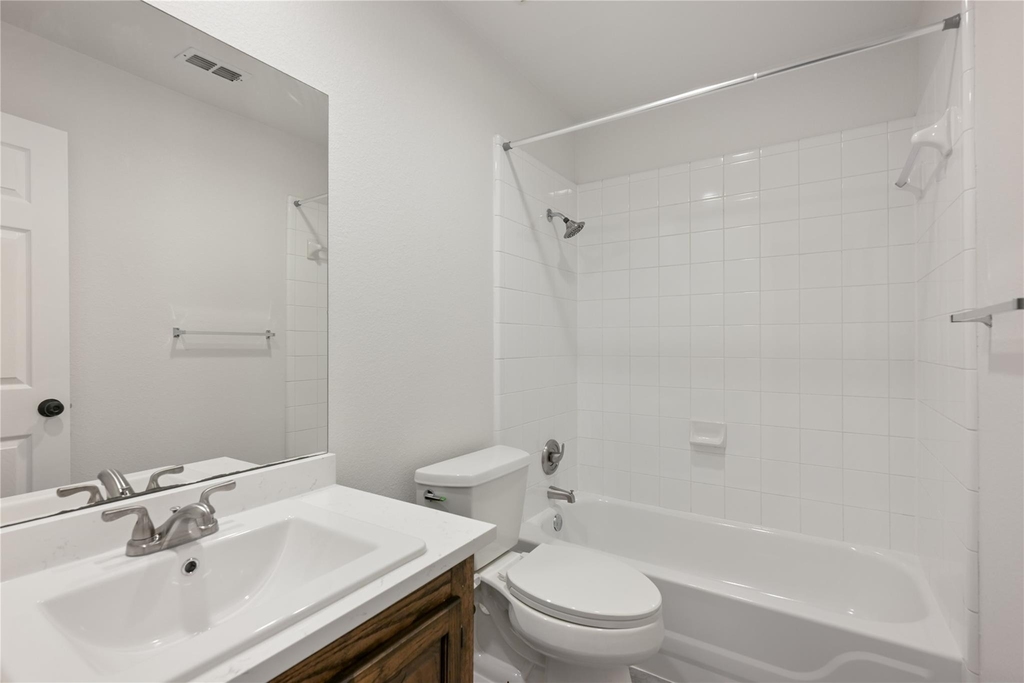 3407 Blumie St - Photo 4