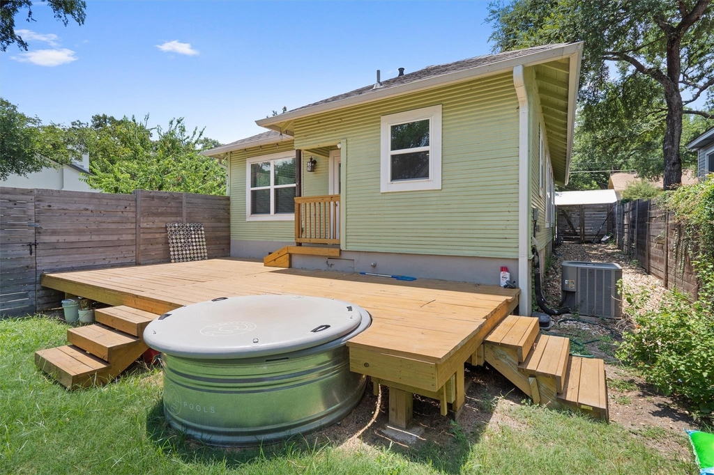 1102 Woodland Ave - Photo 23