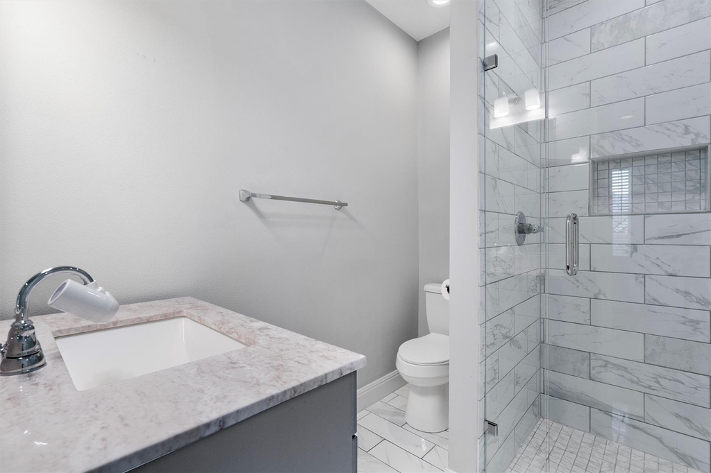 1102 Woodland Ave - Photo 15