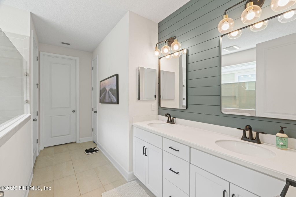 381 Pioneer Village Drive - Photo 29