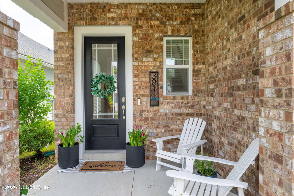 381 Pioneer Village Drive - Photo 2