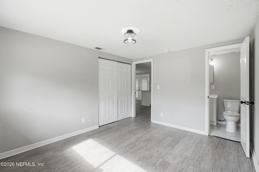 7386 Dostie Drive E - Photo 15