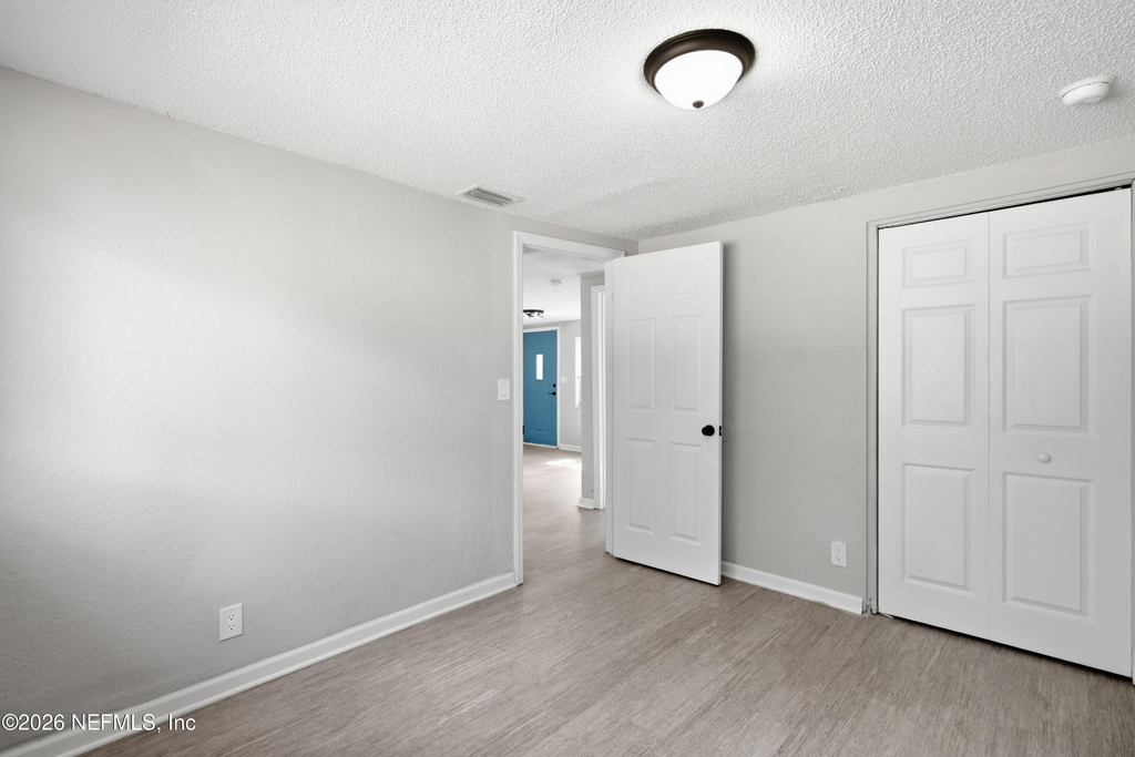 7386 Dostie Drive E - Photo 21