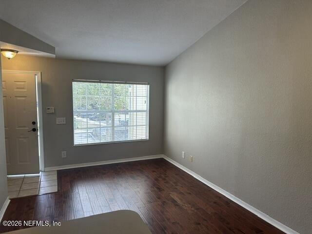 13700 Richmond Park Drive N - Photo 5