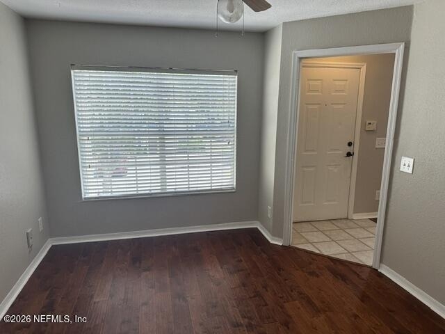13700 Richmond Park Drive N - Photo 7