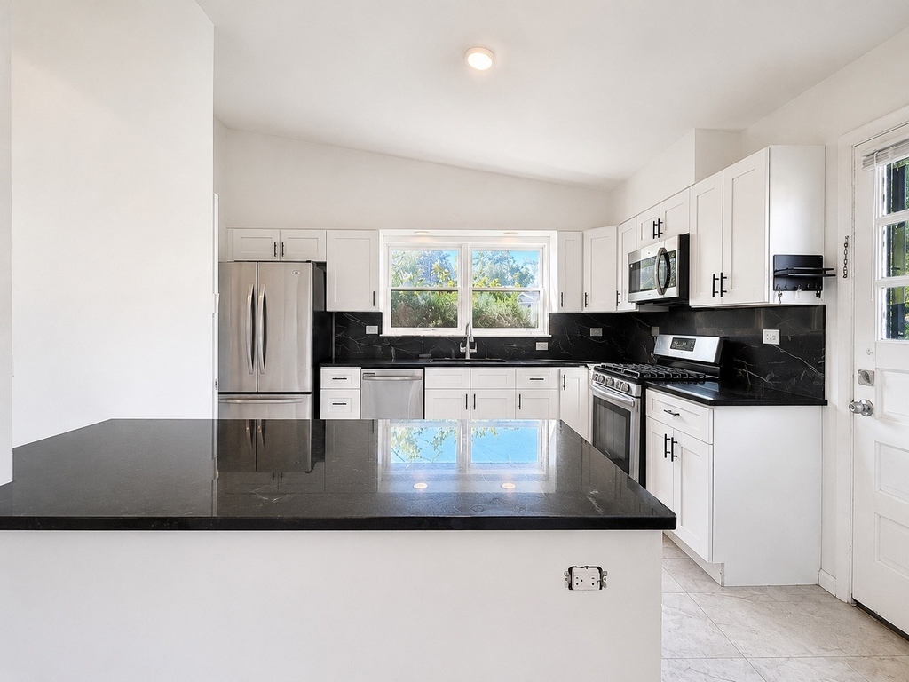 406 Sunset Drive - Photo 5