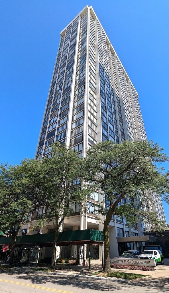 5455 N Sheridan Road - Photo 0