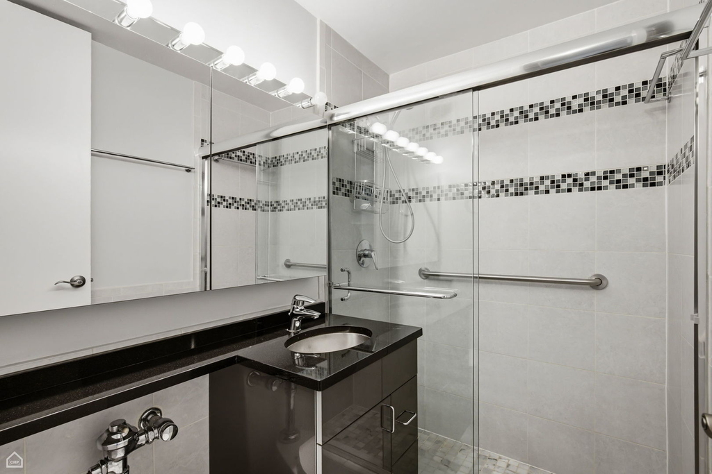 330 W Diversey Parkway - Photo 21