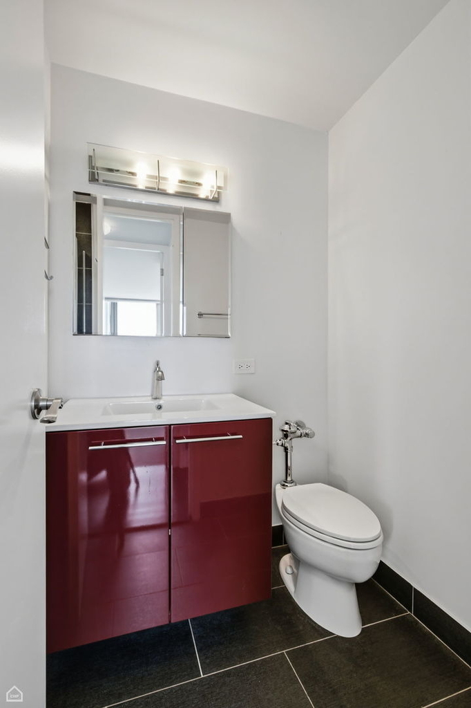 330 W Diversey Parkway - Photo 15