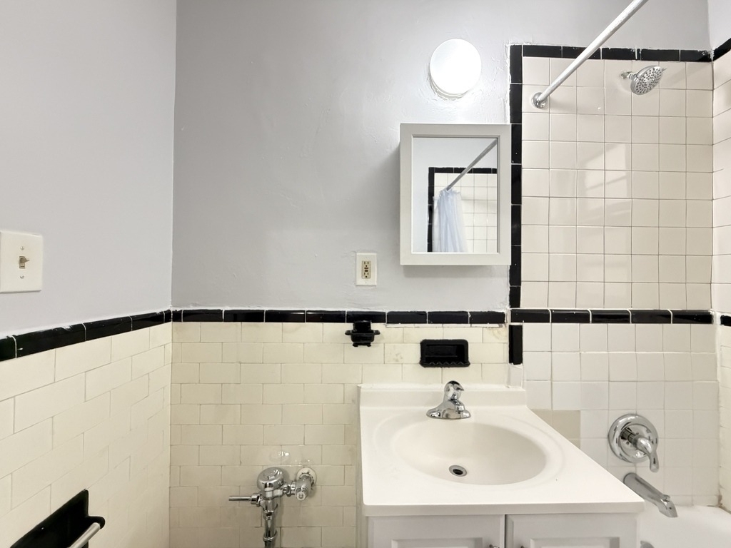 917 W Eastwood Avenue - Photo 16