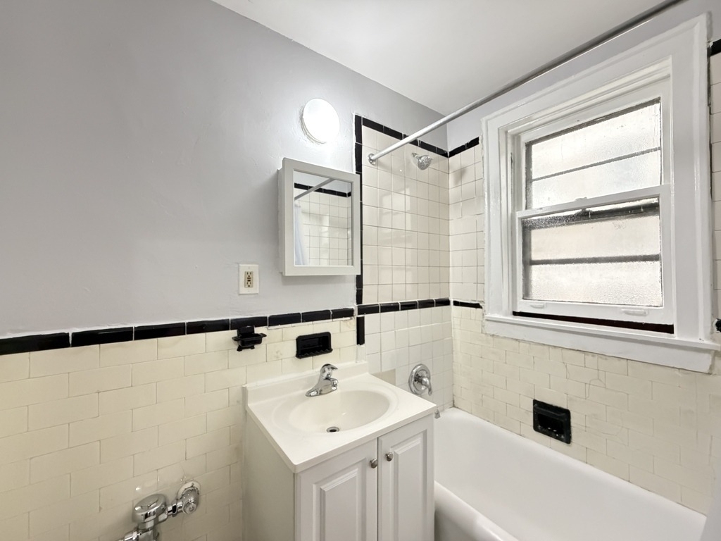917 W Eastwood Avenue - Photo 17