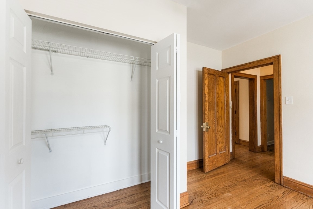 3516 N Lawndale Avenue - Photo 8