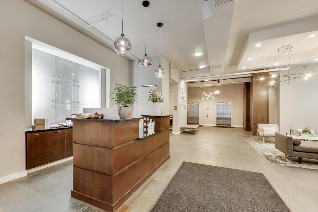 901 W Madison Street - Photo 1