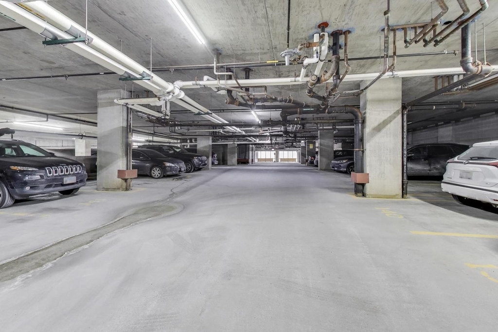 901 W Madison Street - Photo 38