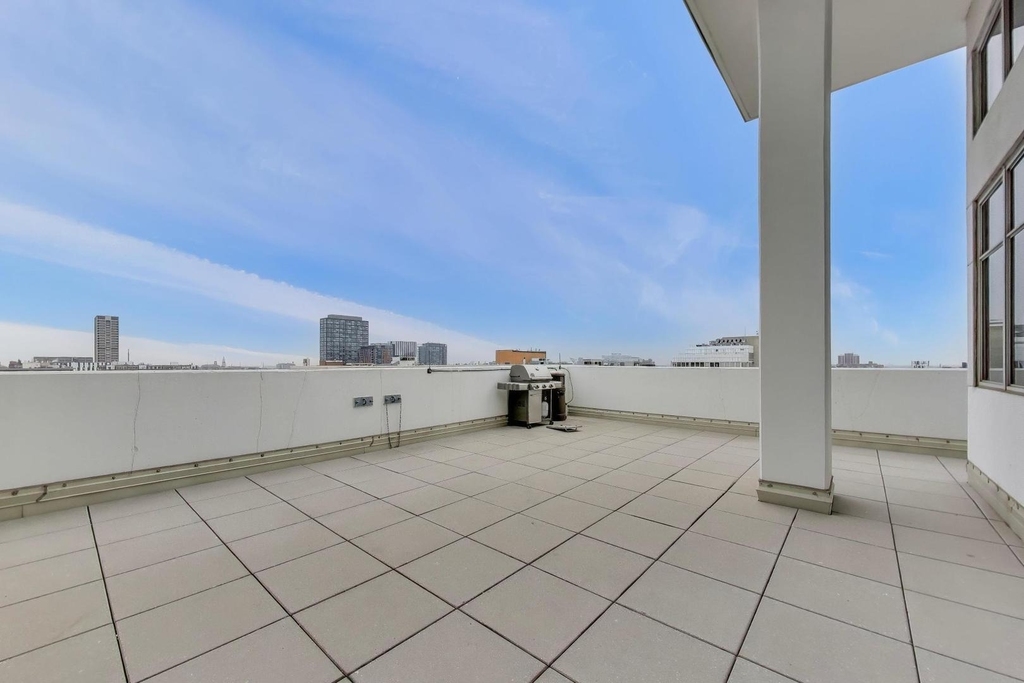 901 W Madison Street - Photo 33