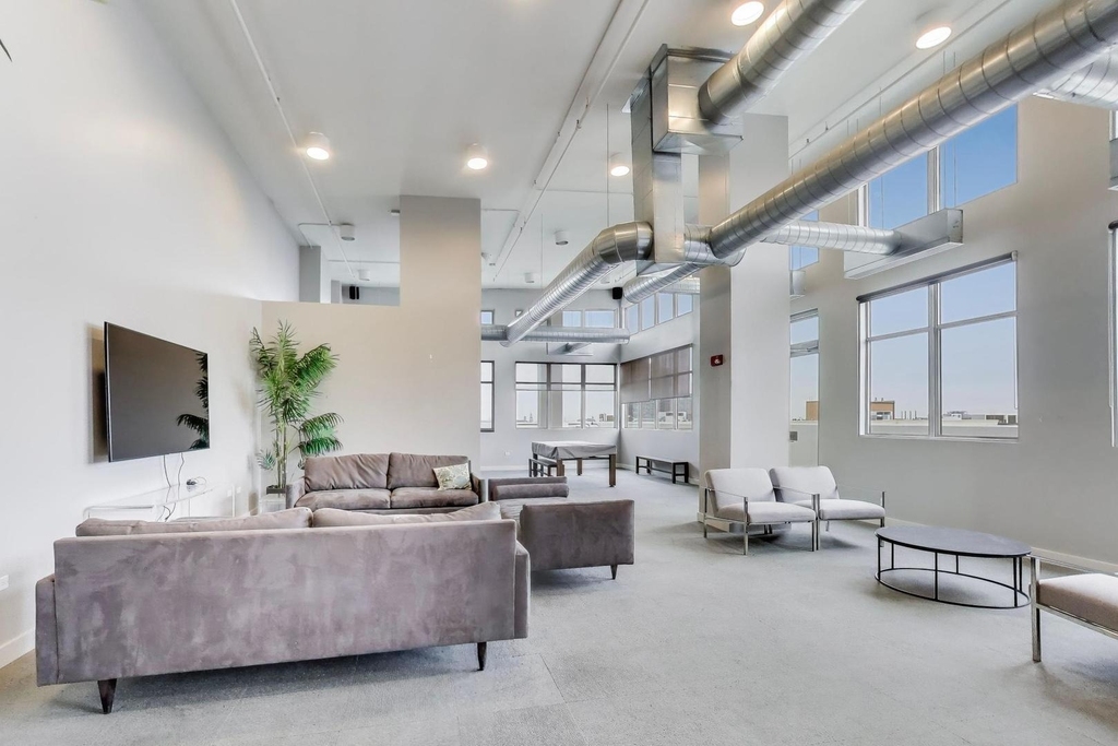901 W Madison Street - Photo 30