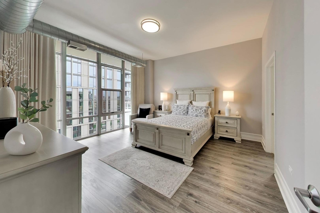 901 W Madison Street - Photo 14