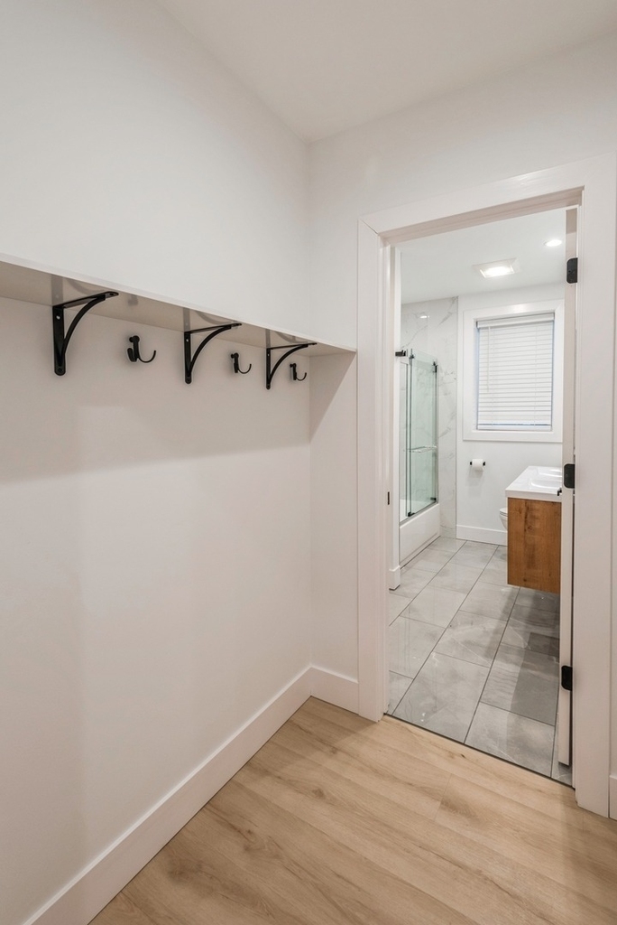1535 W Estes Avenue - Photo 21