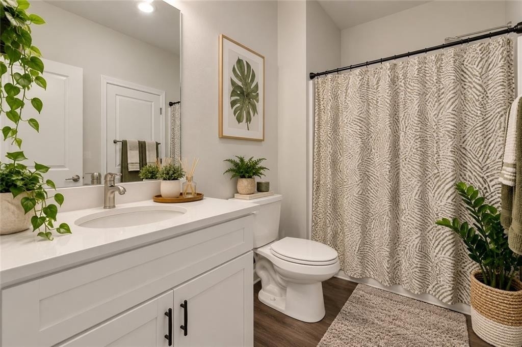 8026 Linfield Way - Photo 8