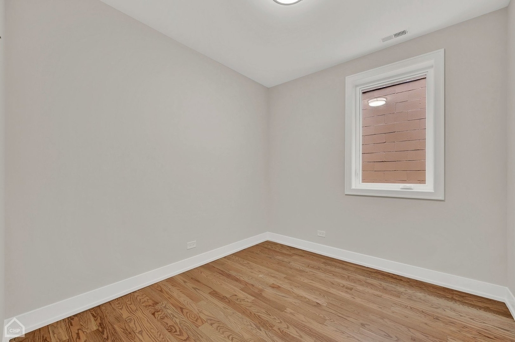 4611 S Saint Lawrence Avenue - Photo 13