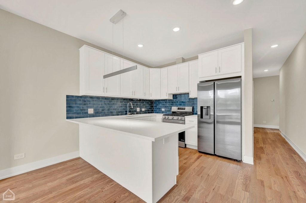 4611 S Saint Lawrence Avenue - Photo 5
