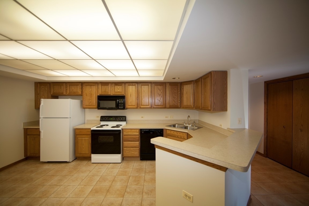 6340 Capulina Avenue - Photo 3
