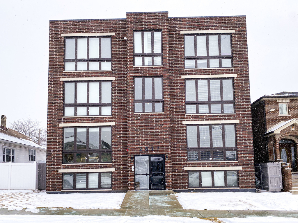 2817 N 75th Avenue - Photo 0