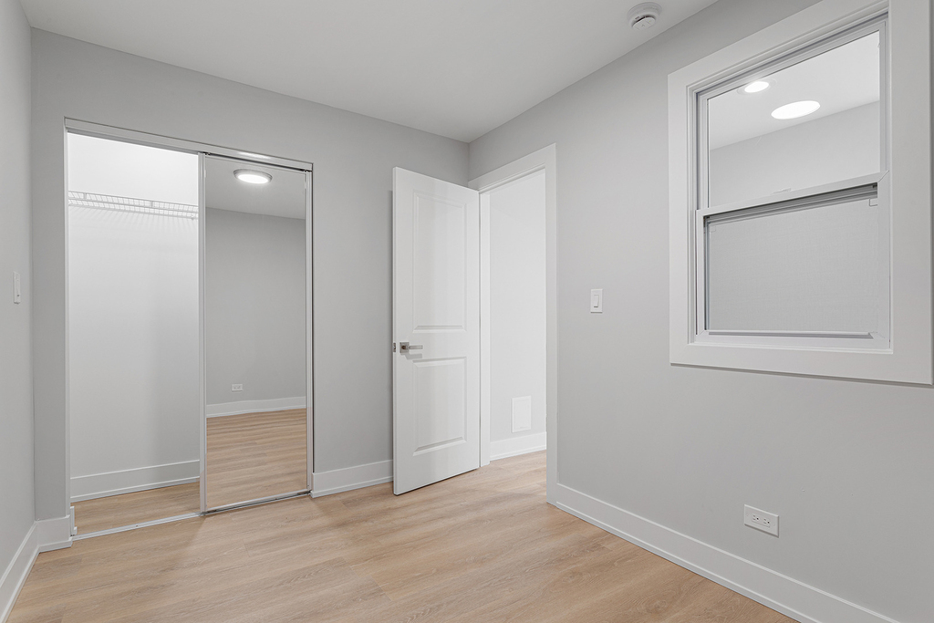 7070 N Sheridan Avenue - Photo 9